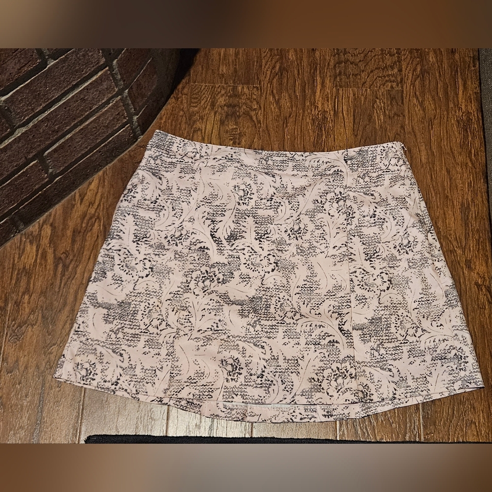 Lady Hagen golf skort, size 10